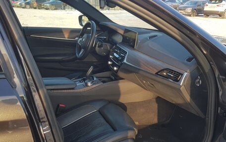 BMW 5 серия, 2019 год, 4 800 000 рублей, 8 фотография