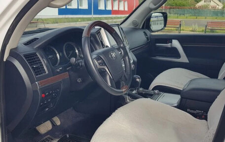 Toyota Land Cruiser 200, 2015 год, 7 500 000 рублей, 10 фотография