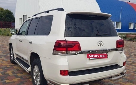 Toyota Land Cruiser 200, 2015 год, 7 500 000 рублей, 8 фотография