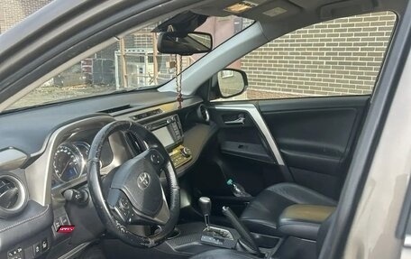 Toyota RAV4, 2013 год, 2 200 000 рублей, 5 фотография