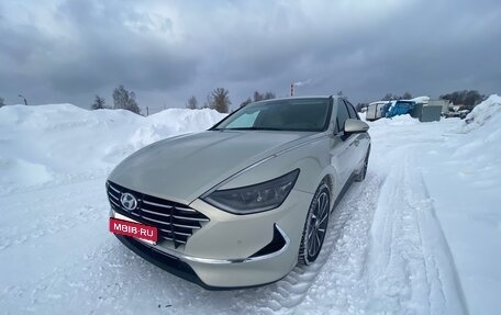 Hyundai Sonata VIII, 2022 год, 2 600 000 рублей, 3 фотография