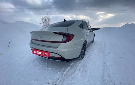 Hyundai Sonata VIII, 2022 год, 2 600 000 рублей, 6 фотография