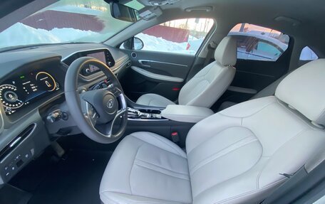 Hyundai Sonata VIII, 2022 год, 2 600 000 рублей, 10 фотография