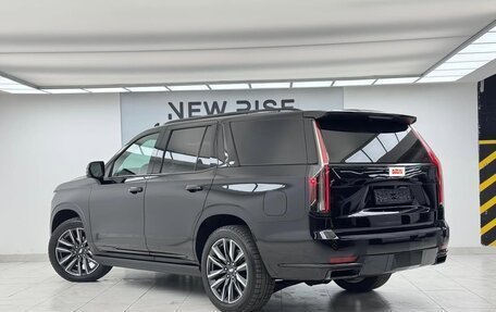 Cadillac Escalade V, 2021 год, 9 990 000 рублей, 2 фотография
