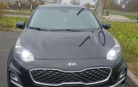 KIA Sportage IV рестайлинг, 2020 год, 2 300 000 рублей, 8 фотография