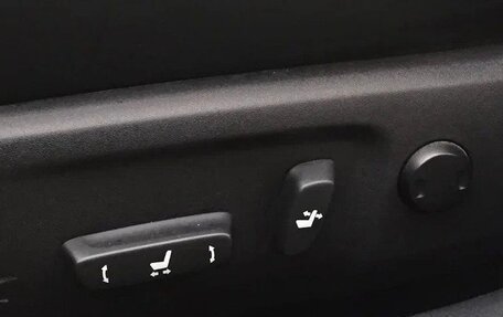 Toyota Camry, 2016 год, 1 890 000 рублей, 7 фотография