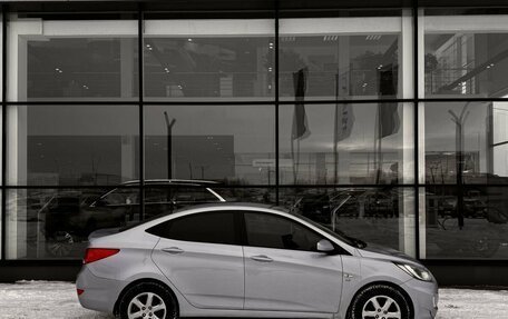 Hyundai Solaris II рестайлинг, 2012 год, 700 000 рублей, 4 фотография