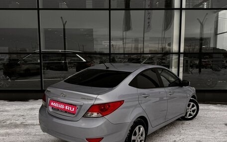 Hyundai Solaris II рестайлинг, 2012 год, 700 000 рублей, 5 фотография