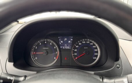 Hyundai Solaris II рестайлинг, 2012 год, 700 000 рублей, 18 фотография