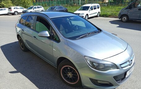 Opel Astra J, 2013 год, 590 000 рублей, 9 фотография