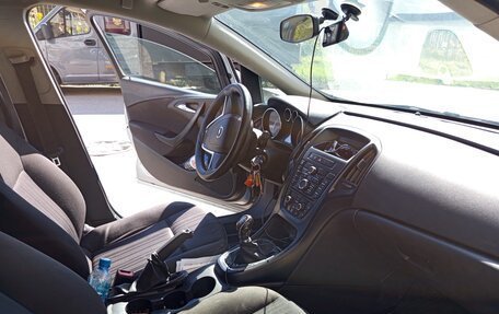 Opel Astra J, 2013 год, 590 000 рублей, 35 фотография