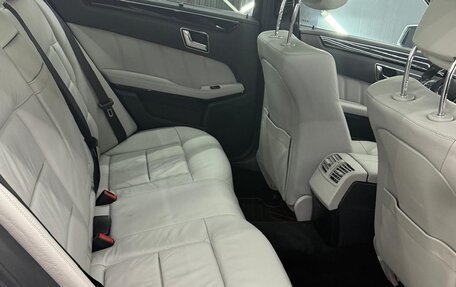 Mercedes-Benz E-Класс, 2012 год, 1 900 000 рублей, 12 фотография