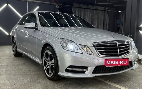 Mercedes-Benz E-Класс, 2012 год, 1 900 000 рублей, 2 фотография