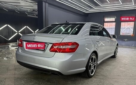 Mercedes-Benz E-Класс, 2012 год, 1 900 000 рублей, 5 фотография