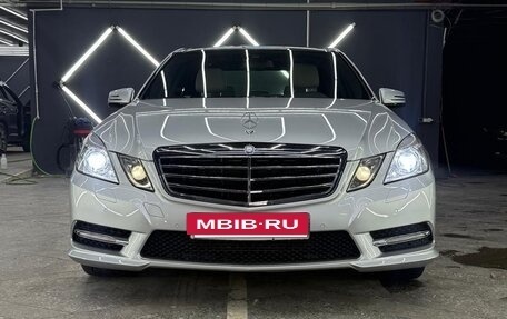 Mercedes-Benz E-Класс, 2012 год, 1 900 000 рублей, 15 фотография