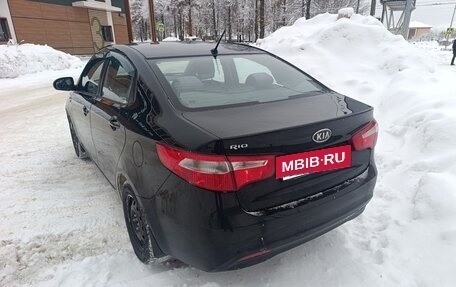 KIA Rio III рестайлинг, 2012 год, 750 000 рублей, 2 фотография
