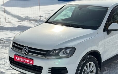 Volkswagen Touareg III, 2012 год, 1 990 000 рублей, 9 фотография