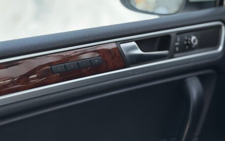 Volkswagen Touareg III, 2012 год, 1 990 000 рублей, 19 фотография