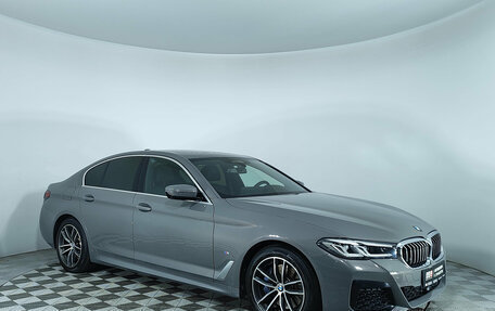 BMW 5 серия, 2021 год, 5 399 000 рублей, 3 фотография