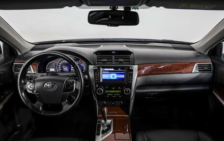 Toyota Camry, 2013 год, 1 549 000 рублей, 10 фотография