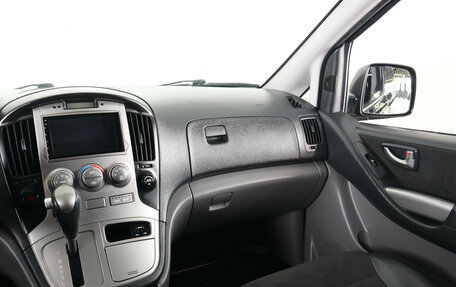 Hyundai H-1 II рестайлинг, 2013 год, 2 139 000 рублей, 18 фотография