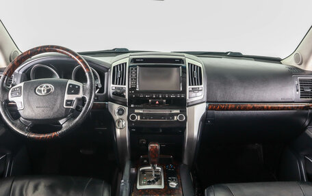 Toyota Land Cruiser 200, 2012 год, 3 389 000 рублей, 17 фотография
