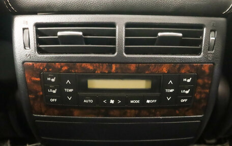 Toyota Land Cruiser 200, 2012 год, 3 389 000 рублей, 24 фотография