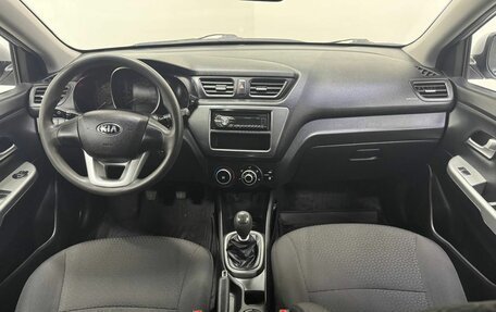 KIA Rio III рестайлинг, 2013 год, 850 000 рублей, 10 фотография