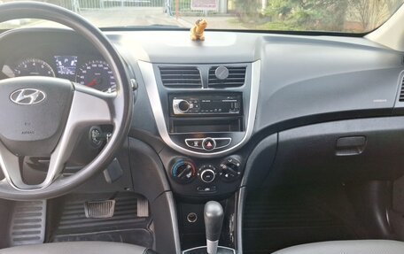 Hyundai Solaris II рестайлинг, 2013 год, 850 000 рублей, 6 фотография