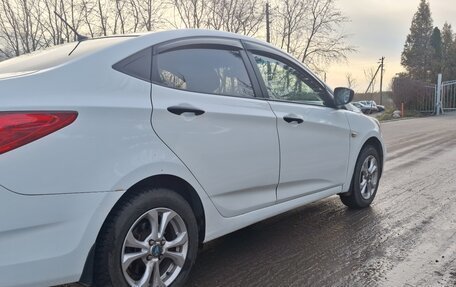 Hyundai Solaris II рестайлинг, 2013 год, 850 000 рублей, 7 фотография