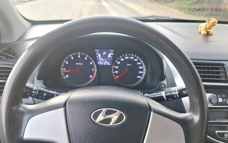 Hyundai Solaris II рестайлинг, 2013 год, 850 000 рублей, 13 фотография