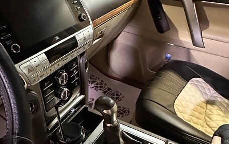 Toyota Land Cruiser Prado 150 рестайлинг 2, 2020 год, 10 000 000 рублей, 5 фотография