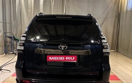 Toyota Land Cruiser Prado 150 рестайлинг 2, 2020 год, 10 000 000 рублей, 9 фотография