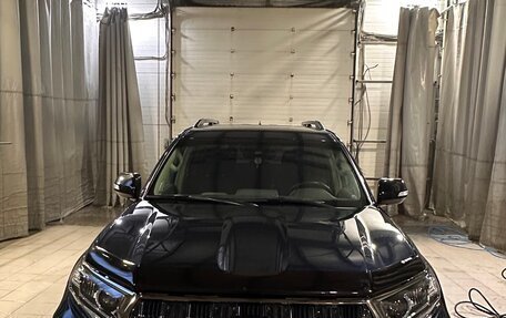 Toyota Land Cruiser Prado 150 рестайлинг 2, 2020 год, 10 000 000 рублей, 12 фотография