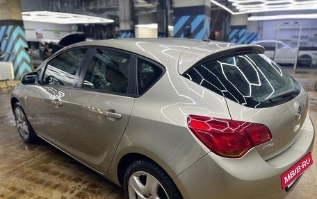Opel Astra J, 2011 год, 750 000 рублей, 6 фотография