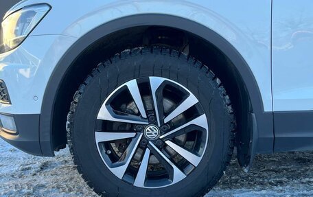 Volkswagen Tiguan II, 2019 год, 2 261 000 рублей, 9 фотография