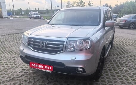 Honda Pilot III рестайлинг, 2012 год, 1 850 000 рублей, 16 фотография