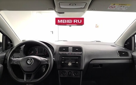 Volkswagen Polo VI (EU Market), 2016 год, 899 000 рублей, 18 фотография