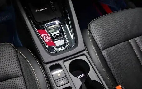 Skoda Octavia IV, 2021 год, 2 000 000 рублей, 11 фотография