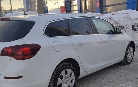 Opel Astra J, 2012 год, 585 000 рублей, 4 фотография