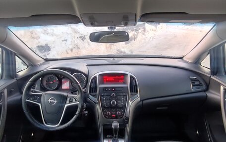 Opel Astra J, 2012 год, 585 000 рублей, 11 фотография