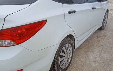 Hyundai Solaris II рестайлинг, 2013 год, 690 000 рублей, 6 фотография