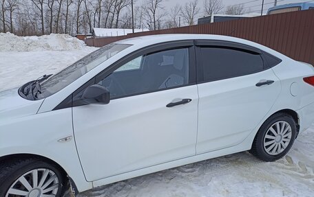 Hyundai Solaris II рестайлинг, 2013 год, 690 000 рублей, 15 фотография