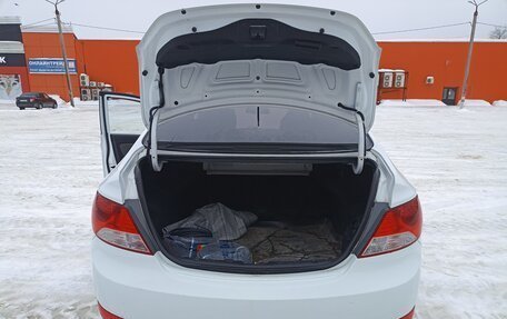 Hyundai Solaris II рестайлинг, 2013 год, 690 000 рублей, 13 фотография