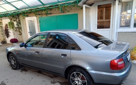 Audi A4, 1996 год, 600 000 рублей, 3 фотография