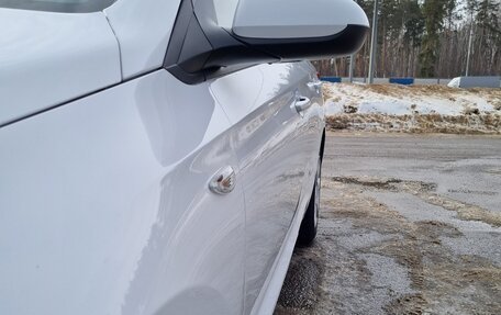 Hyundai Solaris II рестайлинг, 2022 год, 1 800 000 рублей, 8 фотография