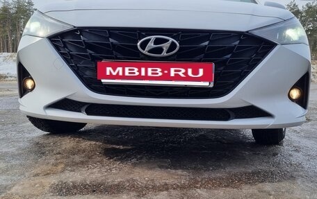 Hyundai Solaris II рестайлинг, 2022 год, 1 800 000 рублей, 7 фотография