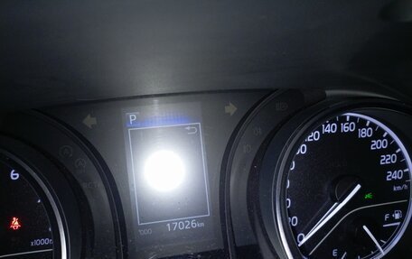 Toyota Camry, 2021 год, 2 700 000 рублей, 4 фотография