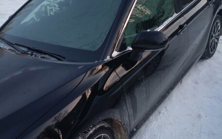 Toyota Camry, 2021 год, 2 700 000 рублей, 3 фотография