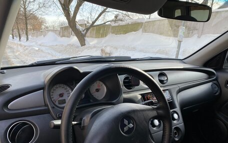 Mitsubishi Outlander III рестайлинг 3, 2006 год, 550 000 рублей, 9 фотография